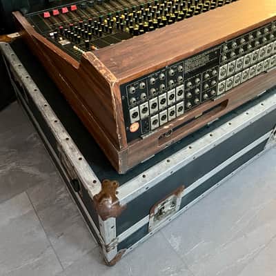 Yamaha M916 "Japa-Neve" Vintage Recording Console | Fully Restored & Recapped | 16 CAPI/API-Style Transformer-Balanced Direct Outs - Headbangers Mod. | External Rackmount Power Supply image 8