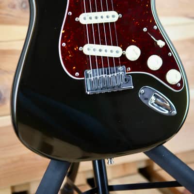 Fender American Ultra Stratocaster with Maple Fretboard - Texas Tea image 4
