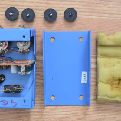 Tycobrahe Octavia Original Vintage Fuzz w/ Wooden Crate 1975 Blue image 9