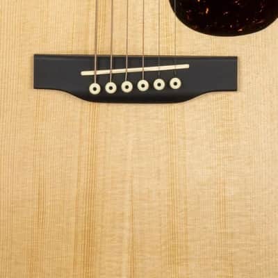 Martin Junior Series 000C Jr E Acoustic Guitar, Satin Spr/Sap w/ Bag image 3