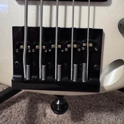 Ibanez 5 string bass SR305M Aguilar pickups/Audere preamp image 17
