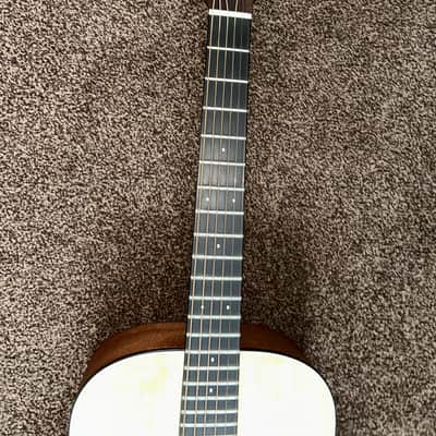 Martin D JR-E Dreadnought Junior Electro Acoustic Guitar  2017 - Natural image 8