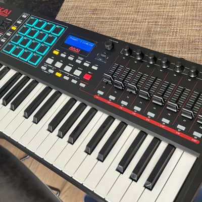 Akai MPK249 2014 - Present - Black image 3
