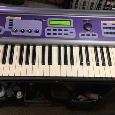 E-MU Systems MK-6 Mo' Phatt 61-Key 64-Voice Expandable Synthesizer