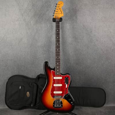 Fender Bass VI - Made in Japan - 3 Tone Sunburst - 2nd Hand image 2