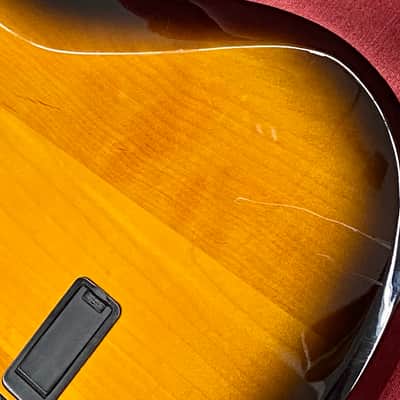 Carvin LB76 6-String Bass Guitar 1996-98 - Sunburst w/ Roland GK-3 Pickup image 11