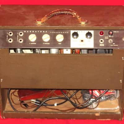 Magnatone 1959 Model 213 Troubadour 18 Watt Guitar Amplifier image 4