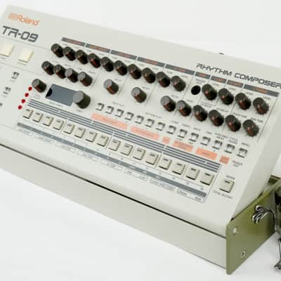 Roland TR-09 Boutique Rhythm Composer Synthesizer + Top Zustand + Garantie image 10