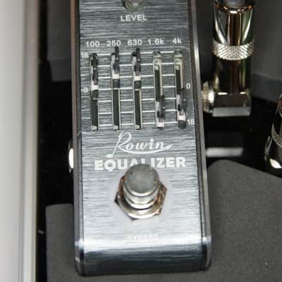 Rowin LEF-617A Guitar EQ 5 band graphic EQ MASTER Volume True Bypass 600 Series their Nice Stuff✅New image 4