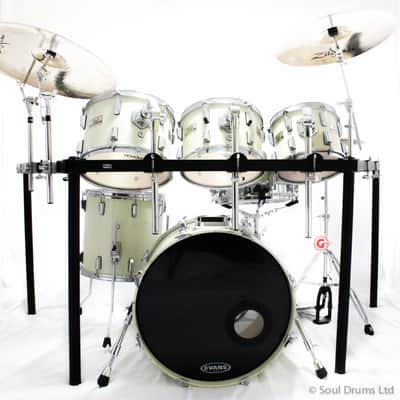 Pearl World Series Drum Set image 1