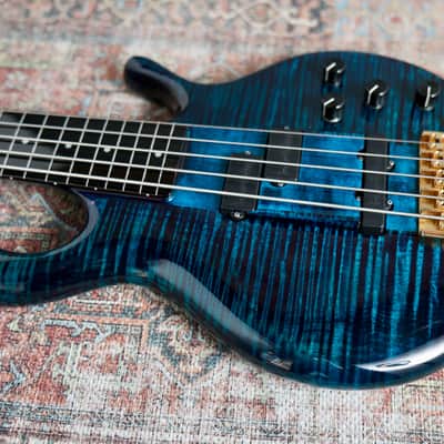 Pedulla 40th Anniversary Mark Egan Signature Buzz Fretless 2015 - Trans Blue image 3