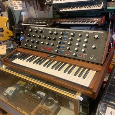 Moog Minimoog Voyager Old School 44-Key Monophonic Synthesizer 2008 - 2009 - Ash Cabinet