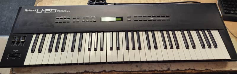 Roland U-20 61-Key RS-PCM Synthesizer | Reverb Canada