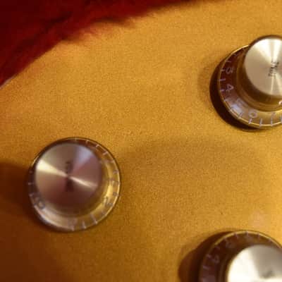 Gibson Les Paul Classic Gold Top image 19
