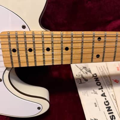 Phantom guitars T style electric guitar - White image 3