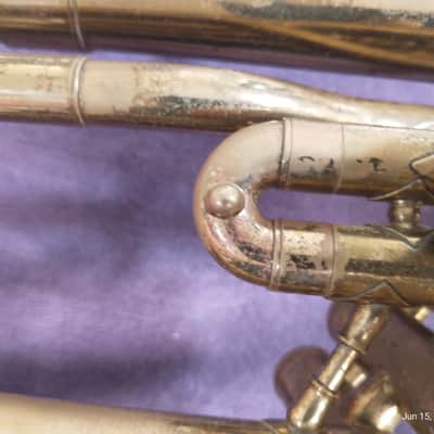 The Martin baritone horn 1940s-1960s - lacquered brass - for parts or repair image 4
