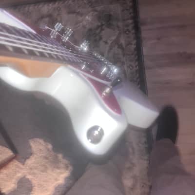 First Act Limited Edition Volkswagen Garage Master - White with Red Pickguard image 3