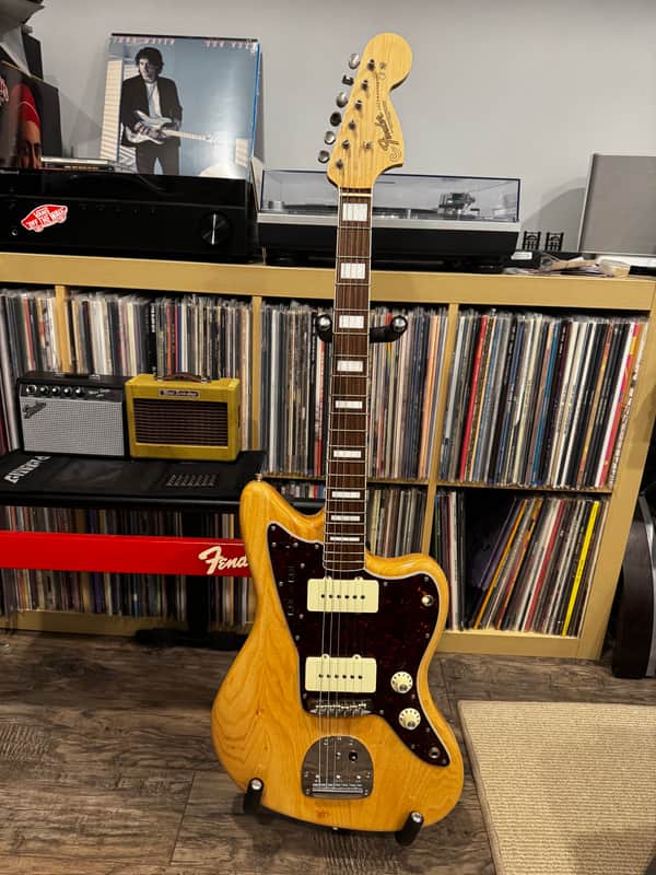 Fender MIJ Traditional II '60s Jazzmaster | Reverb Canada