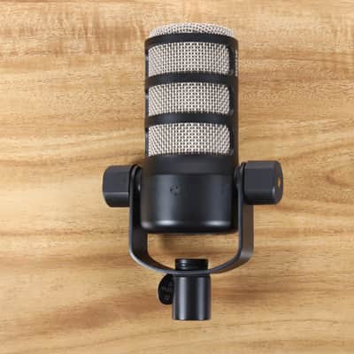 RODE PodMic Cardioid Dynamic Podcasting Microphone 2019 - Present - Black image 3