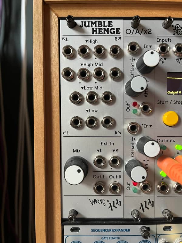 ALM/Busy Circuits ALM029 Jumble Henge 16-Input Stereo Spectral Mixer Eurorack Synth Module 2021 - Present - Silver image 1