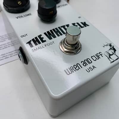 Wren and Cuff White Elk Small Foot Fuzz 2010s - White image 5