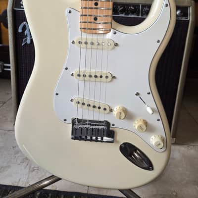 1991 Fender American Standard Stratocaster - Olympic White image 2