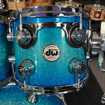 ~WOW!~ DW Collector's Series Maple/Mahogany 5-Piece 10/12/14/16/22 Drum Kit Set in Electric Blue Burst Glitz Lacquer with Chrome Hardware image 5