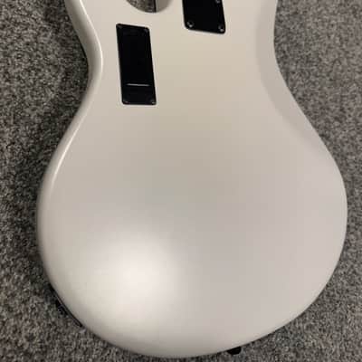 Ernie Ball Music Man StingRay5 H – Stealth Pearl / Ebony Board – Rare Finish image 8