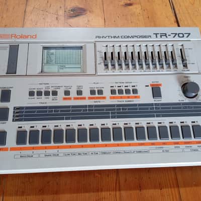Roland TR-707 Rhythm Composer 1985 - White