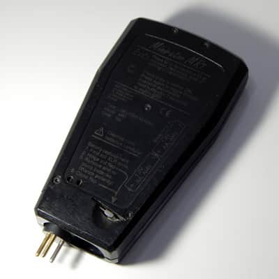 Neutrik Minirator MR1 Analog Tone Generator image 5