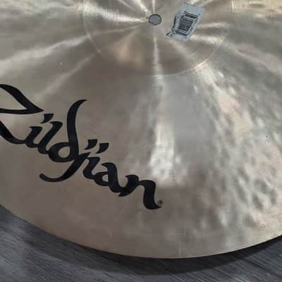 Zildjian 18" K Series Dark Medium Thin Crash Cymbal image 9