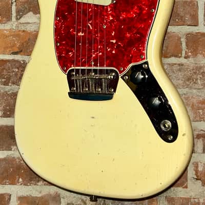 1965 Fender Musicmaster II with Rosewood Fretboard - Olympic White image 1