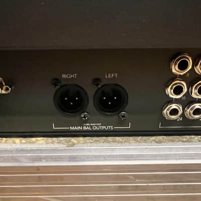 Mackie 32.8 + 32 Channel + Meterbridge 8 Channel mixing console + case 1990 image 9
