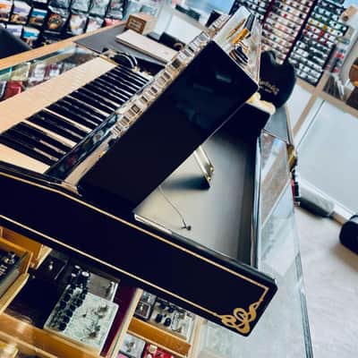 Moog Minimoog Voyager 10th Anniversary (#7) Gold Edition 44-Key Monophonic Synthesizer 2012 - Black / Gold image 12
