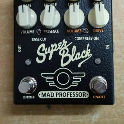 Mad Professor Super Black Preamp Boost/Overdrive Pedal w/ Original box & paperwork image 3