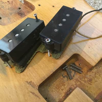 Fender Precision Bass Guitar Pickup 1959 with Copper shielding and screws , springs image 1