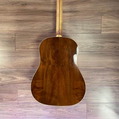 Gibson J-15 Natural w/case use image 2