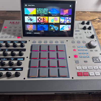 Akai MPC X Special Edition Standalone Sampler / Sequencer 2023 - Present - Grey image 2