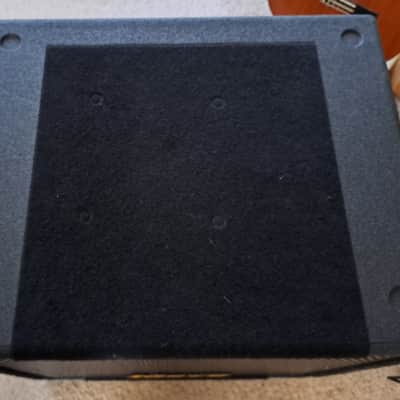 Markbass MB58R 151P 300-Watt 1x15" Bass Speaker Cabinet 2022 - Present - Black image 5