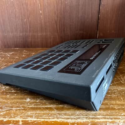 Roland R-8 Human Rhythm Composer Drum Machine NEW INTERNAL BATTERY w/ power supply image 8