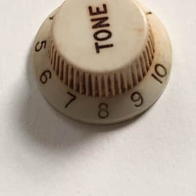Vintage Made in USA Fender Stratocaster Knob Natural Relic Bakelite Fullerton Era image 5