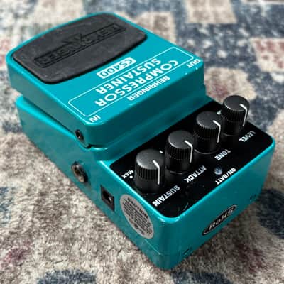 Behringer CS400 Compressor Sustainer Guitar Effect Pedal! image 4