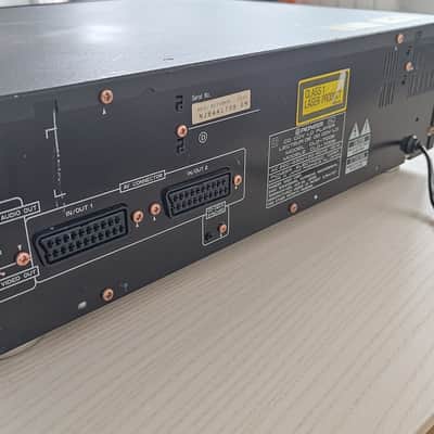 Pioneer CLD-700S Laserdisc image 4