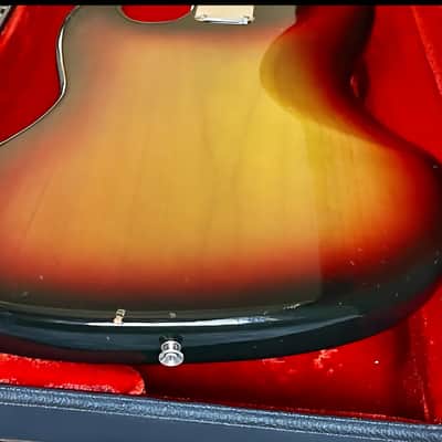 Fender jazz bass 1972 - 3 tone sunburst image 10