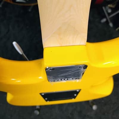 Squier - Affinity Stratocaster - Graffiti Yellow image 14