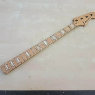 1975 FENDER JAZZ BASS MAPLE NECK USA image 2