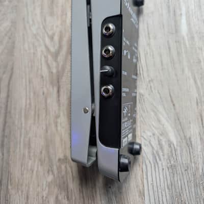 IK Multimedia StealthPedal CS Moblie Guitar Interface 2010s - Silver image 4
