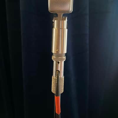 Reslo Ribbon Mic, Black label 30/50 Ohm, XLR Converter, Original box image 2