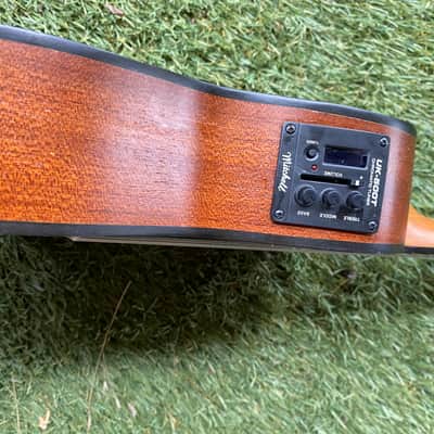 Mitchell MU50SE Acoustic Electric Ukelele image 8