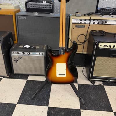 Fender MIM Standard Stratocaster with Rosewood Fretboard 2007 Brown Sunburst image 24